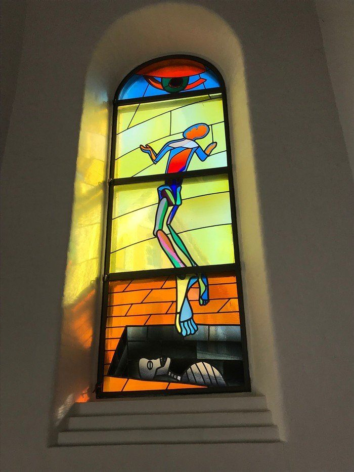 Jesu opstandelse glasmosaik - Vanløse Kirke 