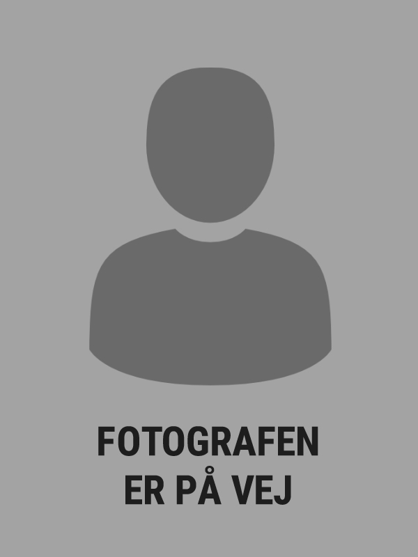 Medarbejder ved Vanløse Kirke: korsanger Mac Wendelboe