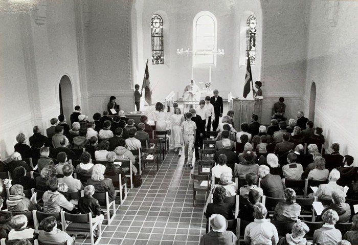 Billeder af det nye kirkerum - Vanløse Kirke 1984